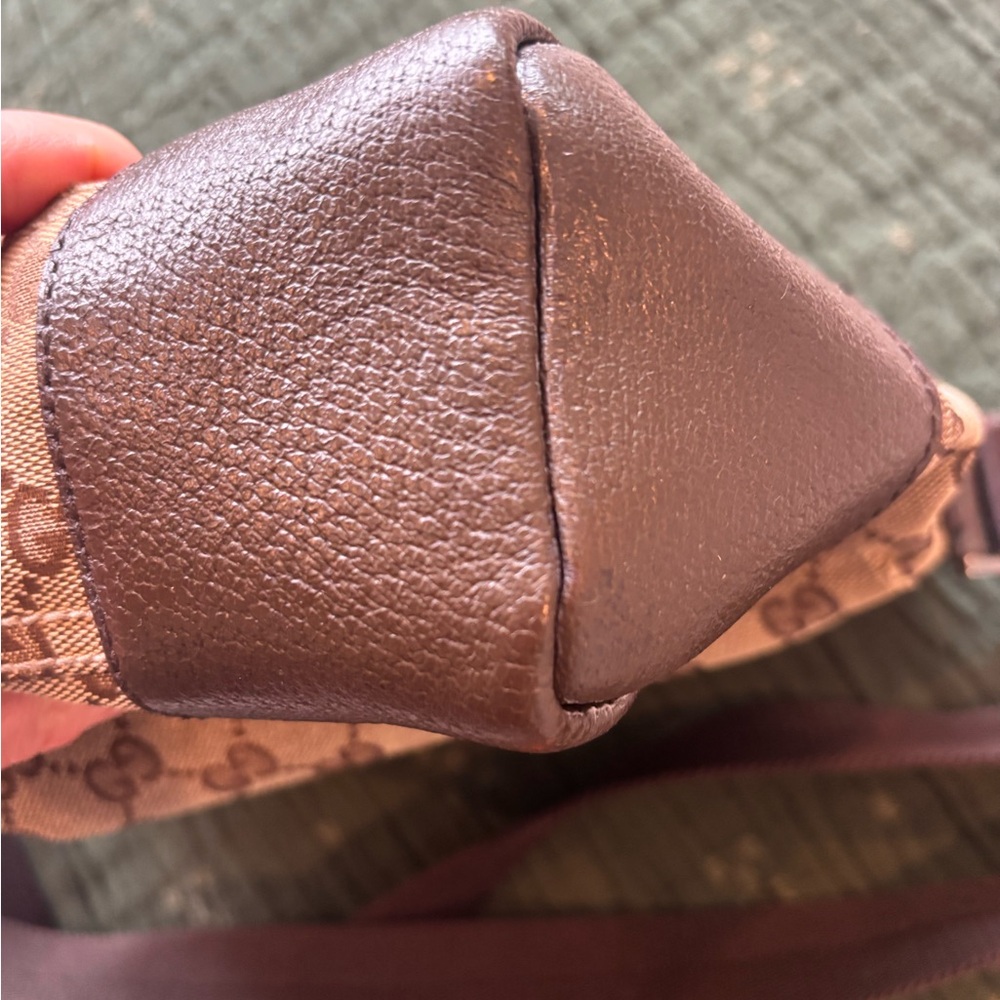 Gucci Tan and Brown Monogram Bag 234 - Picture 4 of 16
